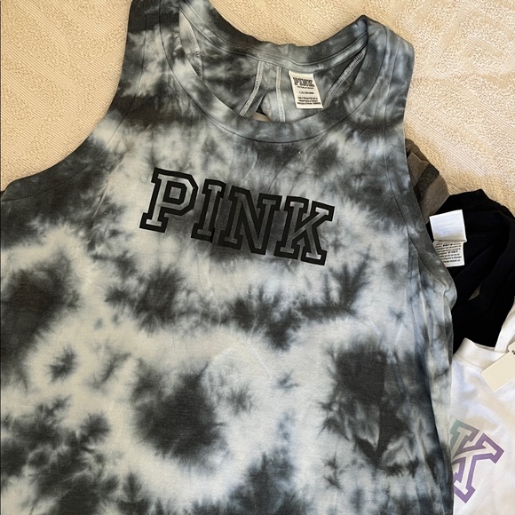 VS Pink | Tank Top Bundle - Picture 4 of 9
